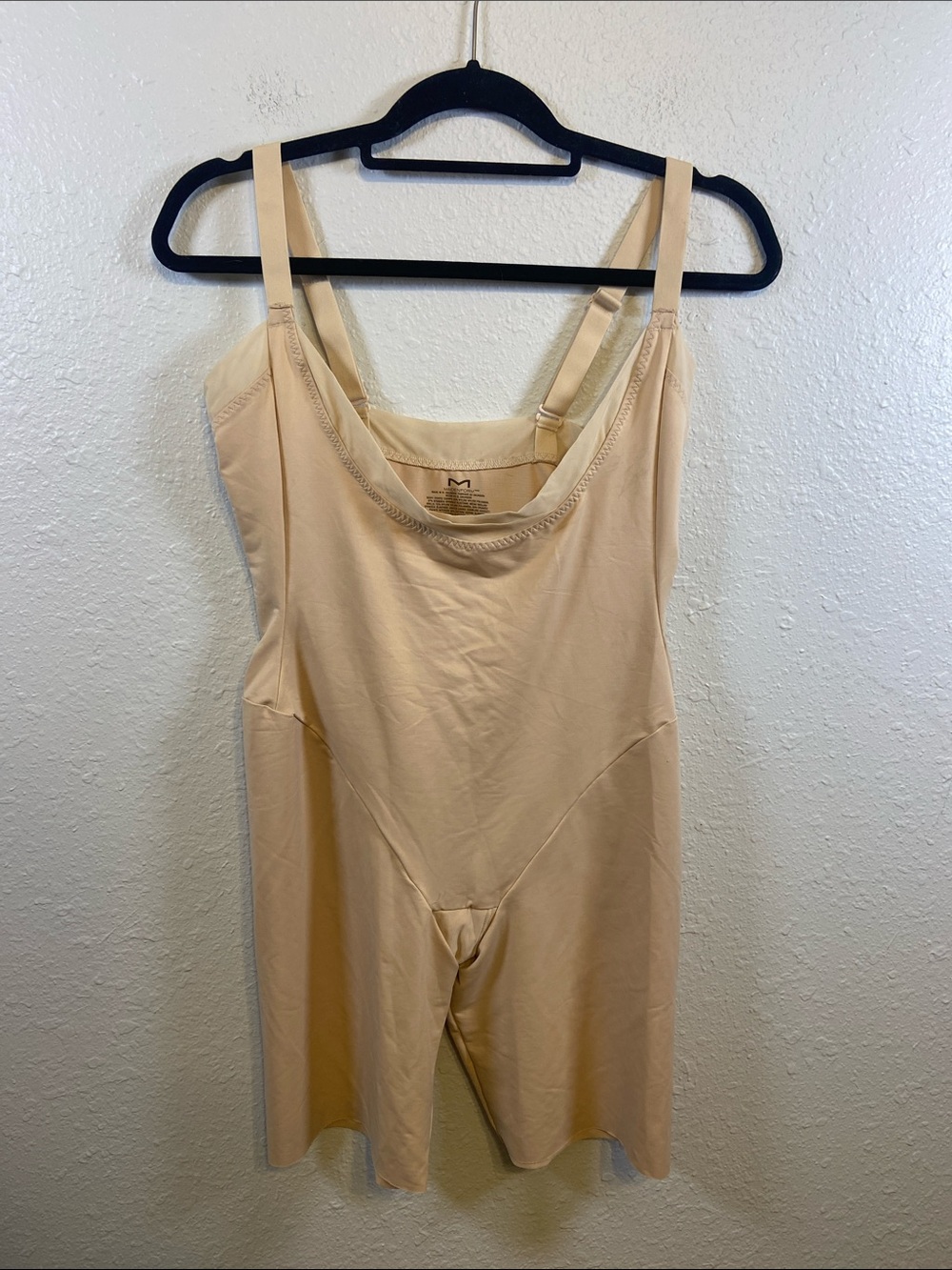 Maidenform Nude Full Coverage Slimming Bodysuit Shapewear Size Large
